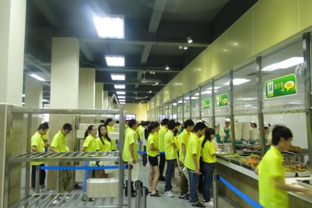 广州食堂承包公司:怎样提高餐饮服务质量